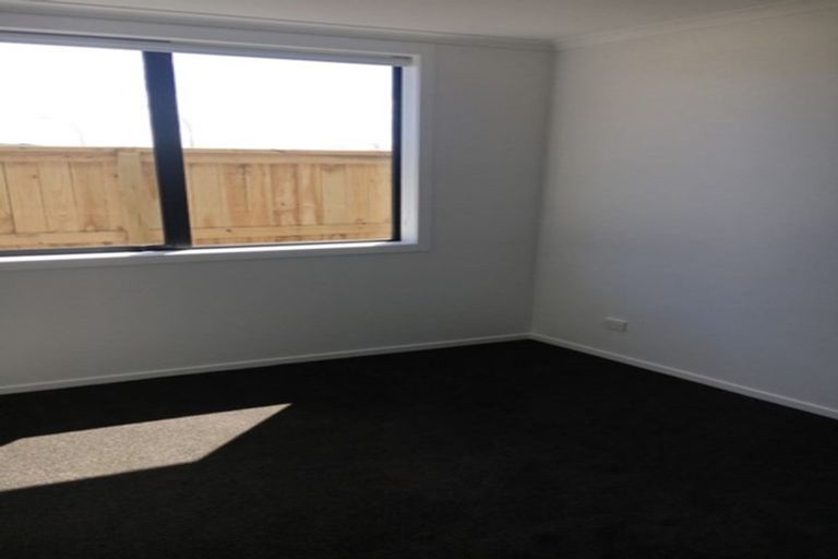 Photo of property in 37 Livingstone Drive, Papamoa Beach, Papamoa, 3118