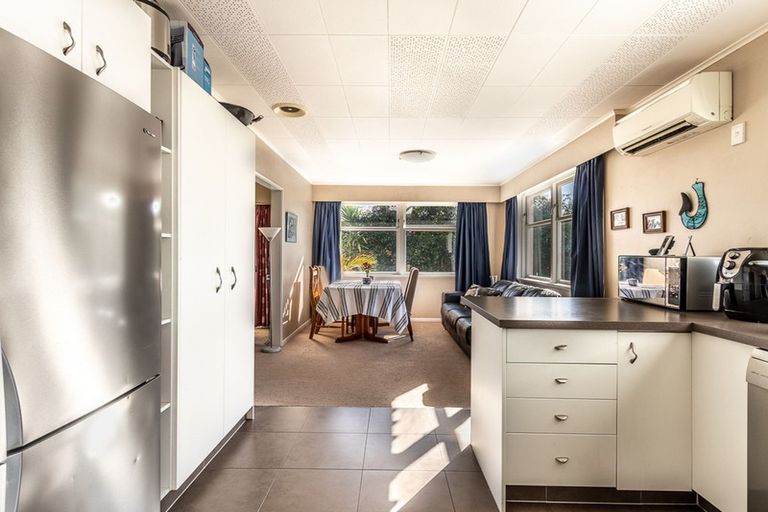 Photo of property in 53 Toru Road, Paraparaumu Beach, Paraparaumu, 5032