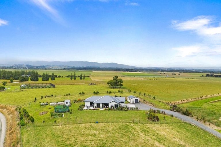 Photo of property in 29 Fry Road, Halcombe, Feilding, 4777