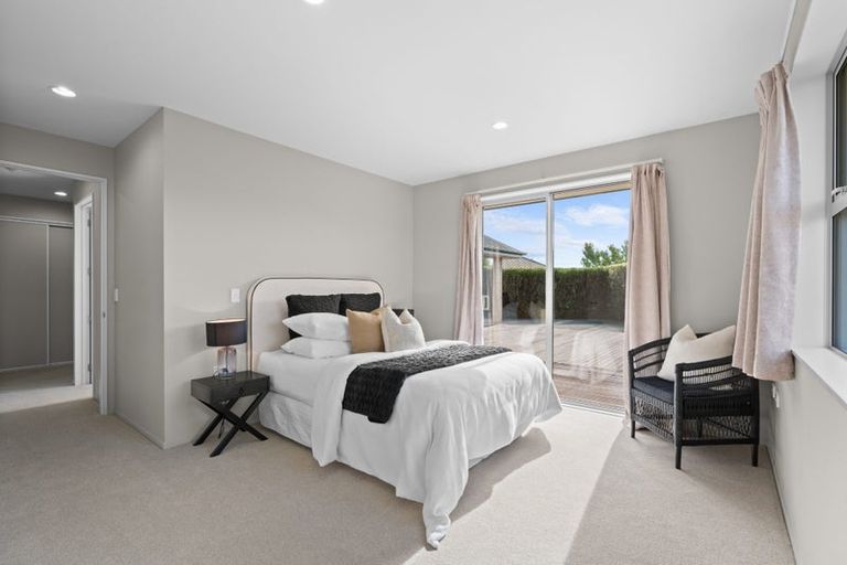 Photo of property in 16 Graycliffe Street, Halswell, Christchurch, 8025