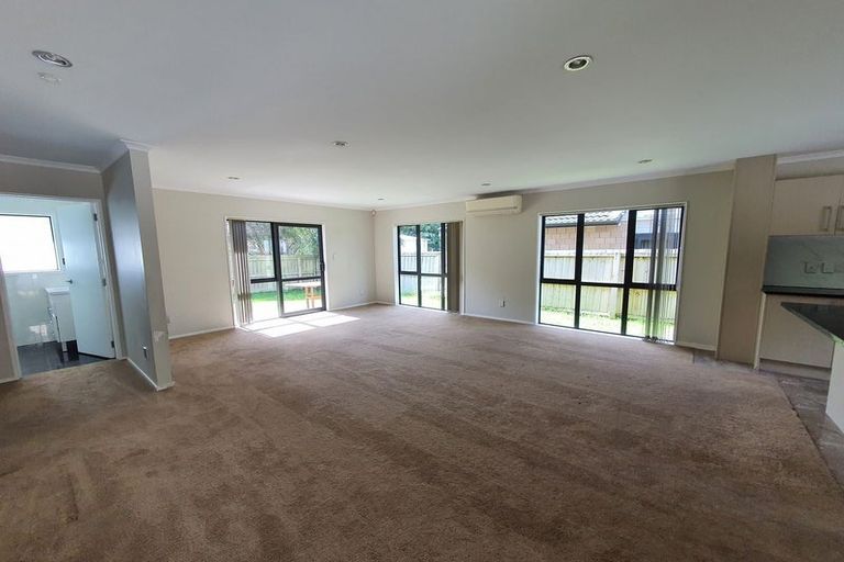 Photo of property in 813 Te Atatu Road, Te Atatu Peninsula, Auckland, 0610