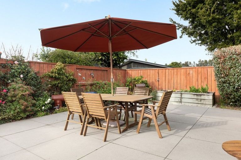 Photo of property in 6 Pat Bishop Place, Papamoa Beach, Papamoa, 3118