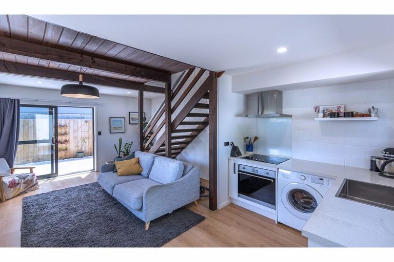 Photo of property in 8/9 Sherborne Street, St Albans, Christchurch, 8014