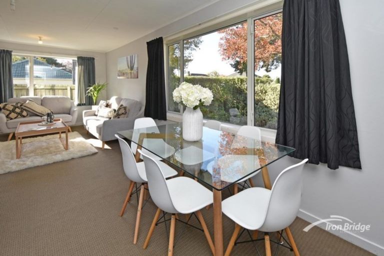 Photo of property in 11 Vicki Street, Sockburn, Christchurch, 8042