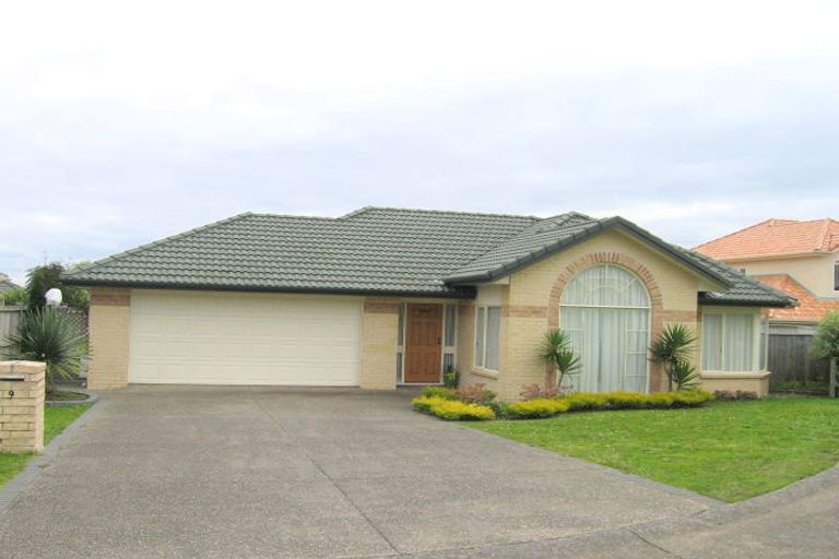 Photo of property in 9 Heyington Way, East Tamaki Heights, Auckland, 2016