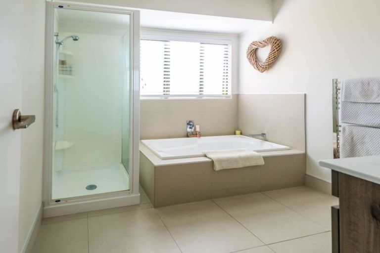 Photo of property in 9 Mark Williams Place, Clevedon, Papakura, 2582