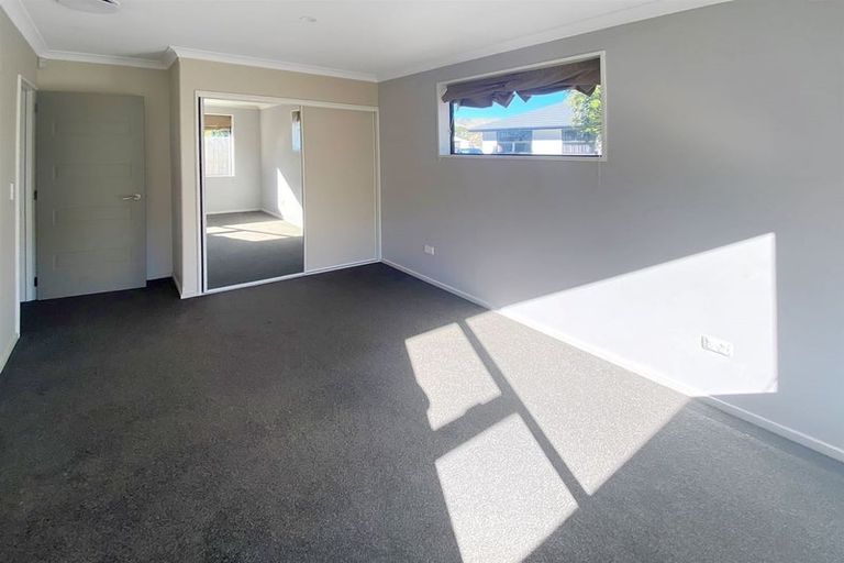 Photo of property in 2/2 Gates Lane, Woolston, Christchurch, 8023