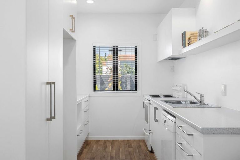 Photo of property in 10/140 Office Road, Merivale, Christchurch, 8014