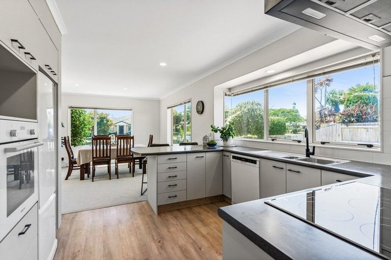 Photo of property in 67 Pacific Cove Drive, Papamoa Beach, Papamoa, 3118