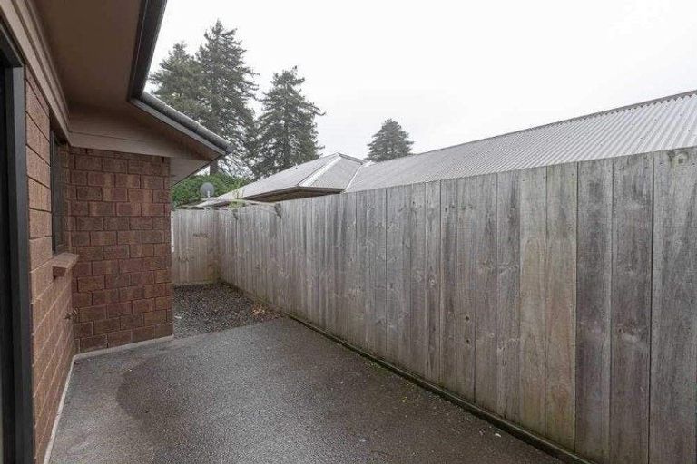 Photo of property in 5/108 Old Farm Road, Hamilton East, Hamilton, 3216