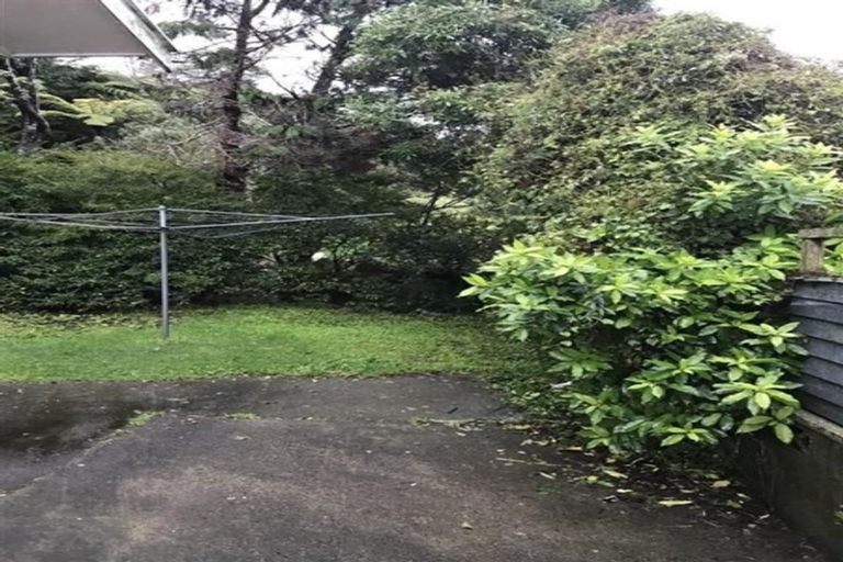 Photo of property in 113-115 Horoeka Street, Stokes Valley, Lower Hutt, 5019