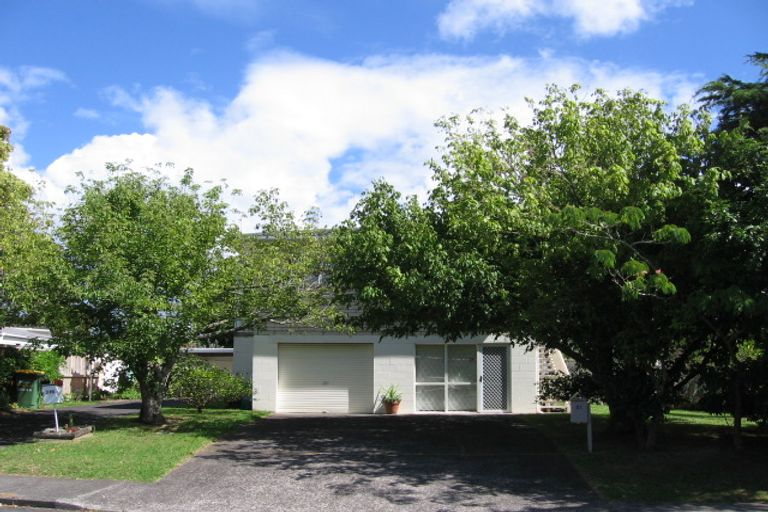 Photo of property in 1/21 Uppingham Crescent, Hillcrest, Auckland, 0627