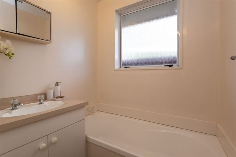 Photo of property in 1/5 Broadbent Street, Riccarton, Christchurch, 8041