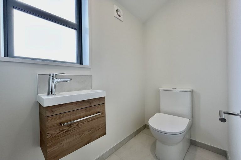 Photo of property in 4/94 Mathesons Road, Phillipstown, Christchurch, 8011