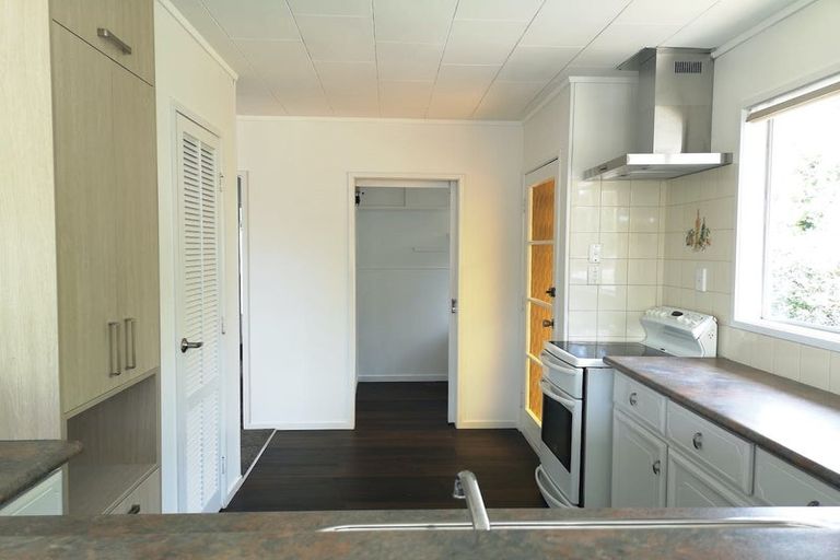 Photo of property in 25 Dobell Road, Stanmore Bay, Whangaparaoa, 0932