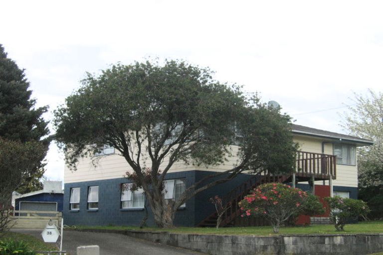 Photo of property in 38 Mallard Drive, Selwyn Heights, Rotorua, 3015