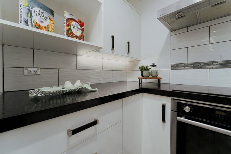 Photo of property in 31 Apollo Parade, Milson, Palmerston North, 4414