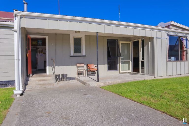 Photo of property in 37 Inverness Street, Dunollie, Runanga, 7803