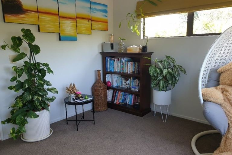 Photo of property in 73b Hillwell Drive, Henderson, Auckland, 0612