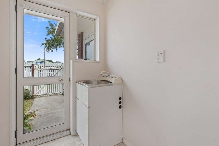 Photo of property in 1 Cardigan Bay Place, Addington, Christchurch, 8024