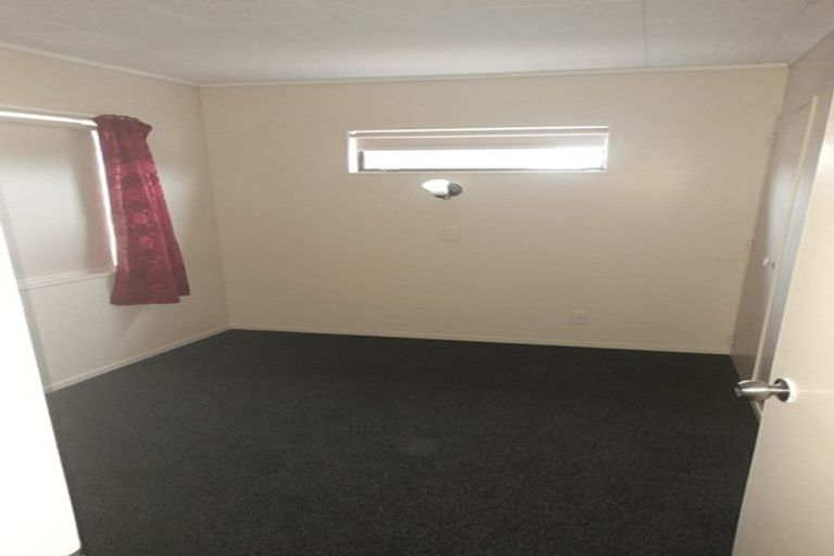 Photo of property in 2/62 Weymouth Road, Manurewa, Auckland, 2102