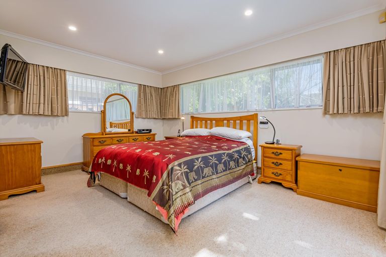 Photo of property in 43 Long Melford Road, Awapuni, Palmerston North, 4412