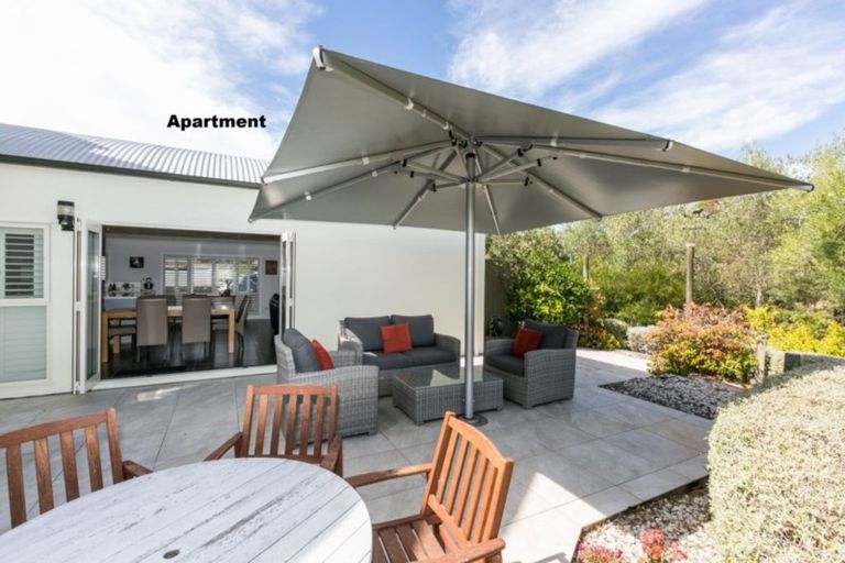 Photo of property in 15 Woodford Heights, Havelock North, 4130