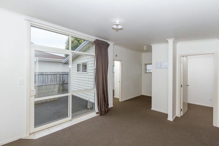 Photo of property in 8b Snead Place, Hamilton East, Hamilton, 3216