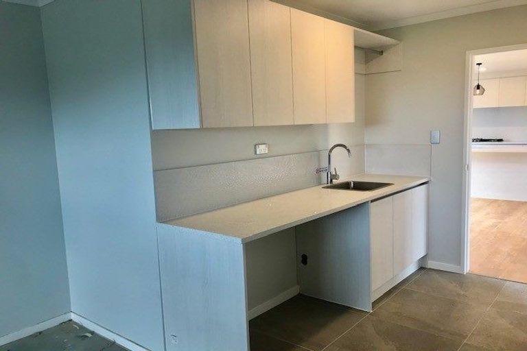 Photo of property in 74 Twin Parks Rise, Papakura, 2110