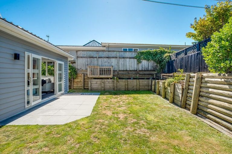 Photo of property in 33 Dominion Park Street, Johnsonville, Wellington, 6037