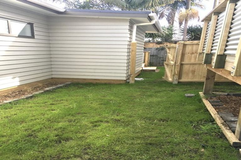 Photo of property in 87 Stapleford Crescent, Browns Bay, Auckland, 0630