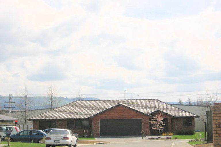 Photo of property in 10 Owhatiura Drive, Lynmore, Rotorua, 3010