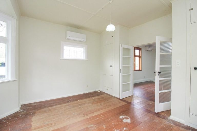 Photo of property in 34 Birdwood Road, Waterloo, Lower Hutt, 5011