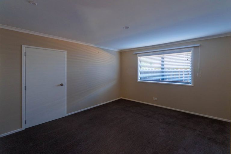 Photo of property in 5 Valley Fields Place, Pukekohe, 2120
