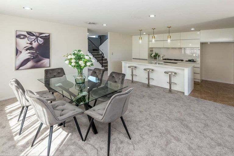 Photo of property in 386 Ormiston Road, Flat Bush, Auckland, 2019