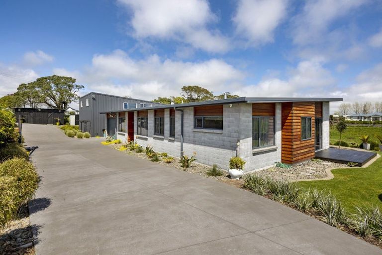 Photo of property in 198 Ngatimaru Road, Tikorangi, Waitara, 4383