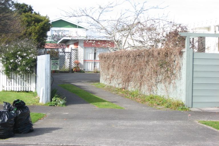 Photo of property in 12a Shortland Street, Lower Vogeltown, New Plymouth, 4310