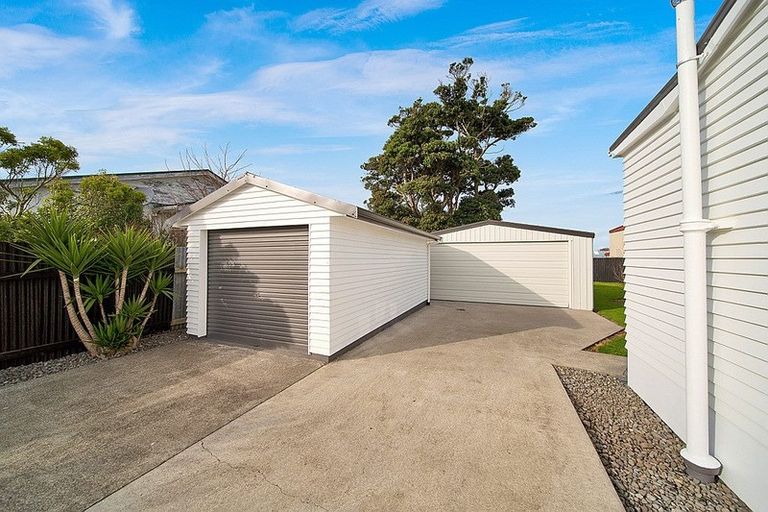 Photo of property in 28 Terou Street, Manaia, 4612