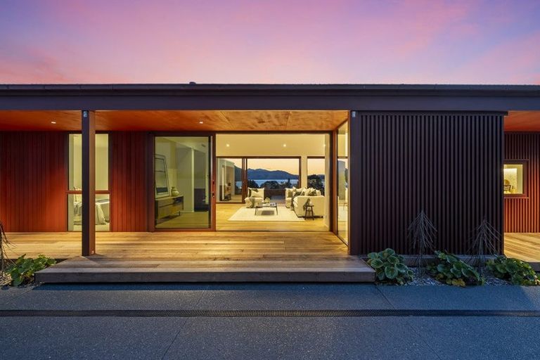 Photo of property in 1/42 Canterbury Street, Lyttelton, 8082