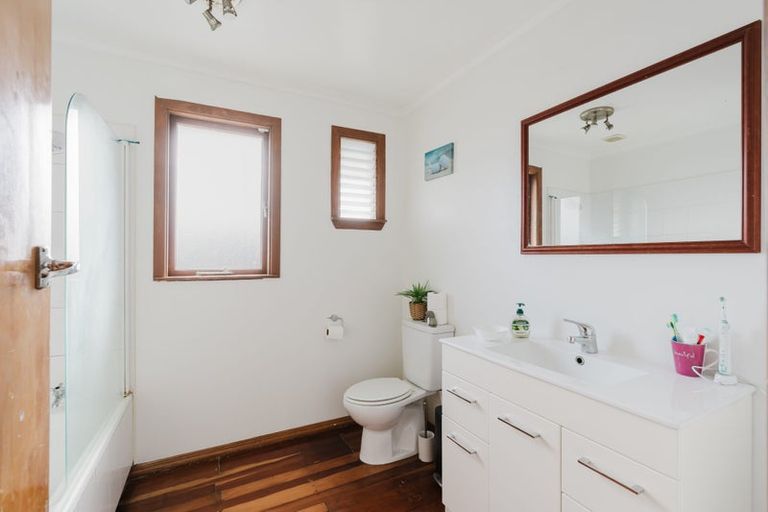 Photo of property in 42 Irvine Street, Frankton, Hamilton, 3204