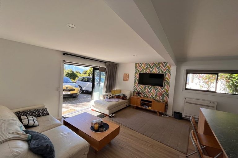 Photo of property in 23b Arawata Terrace, Fernhill, Queenstown, 9300
