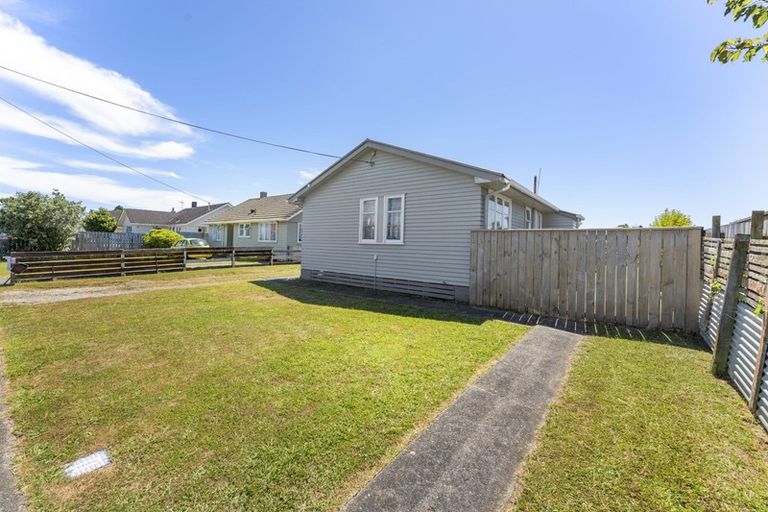 Photo of property in 25 Wilson Crescent, Highbury, Palmerston North, 4412