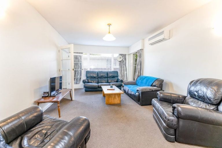 Photo of property in 35 Colman Avenue, Sockburn, Christchurch, 8042