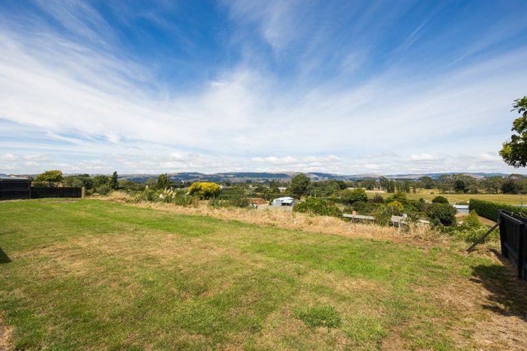 Photo of property in 69 Royal Oak Drive, Kelvin Grove, Palmerston North, 4414