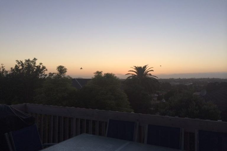 Photo of property in 218a Sturges Road, Henderson, Auckland, 0612