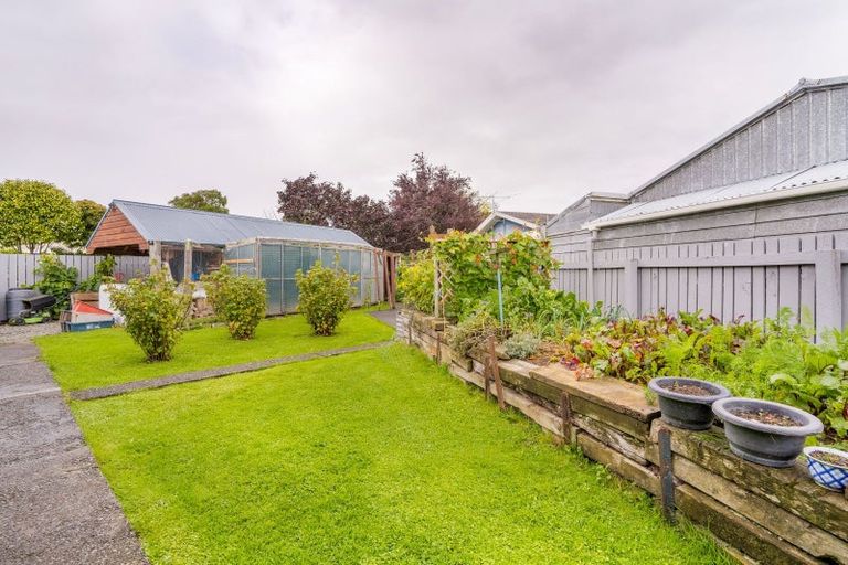 Photo of property in 17 Niddry Crescent, Winton, 9720