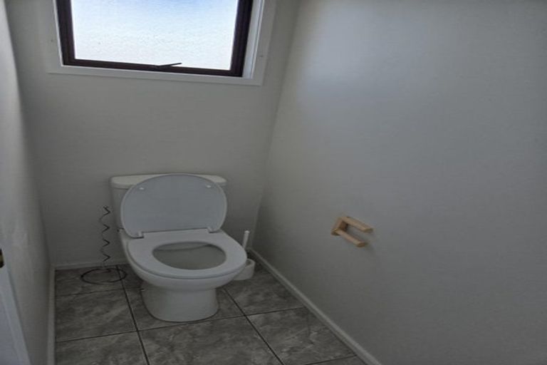 Photo of property in 1/95 Bond Crescent, Forrest Hill, Auckland, 0620