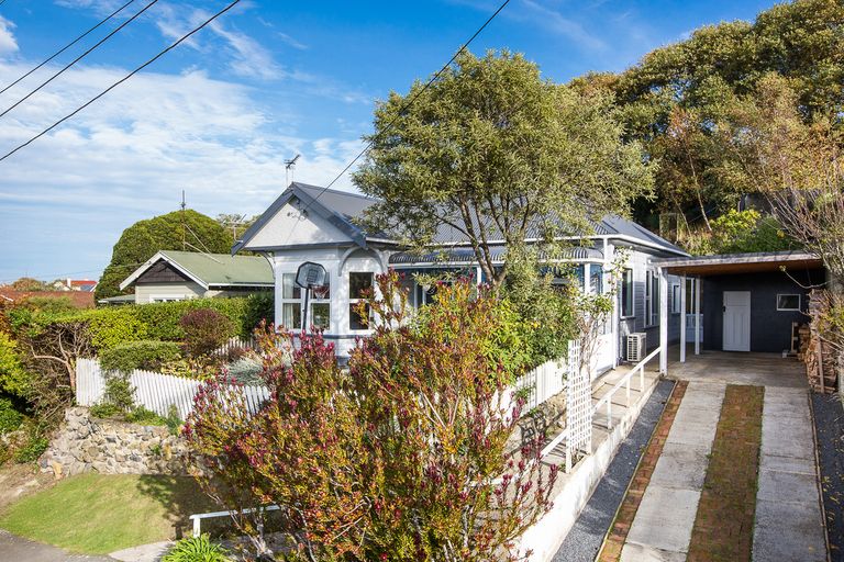 Photo of property in 9 Moana Crescent, Musselburgh, Dunedin, 9013