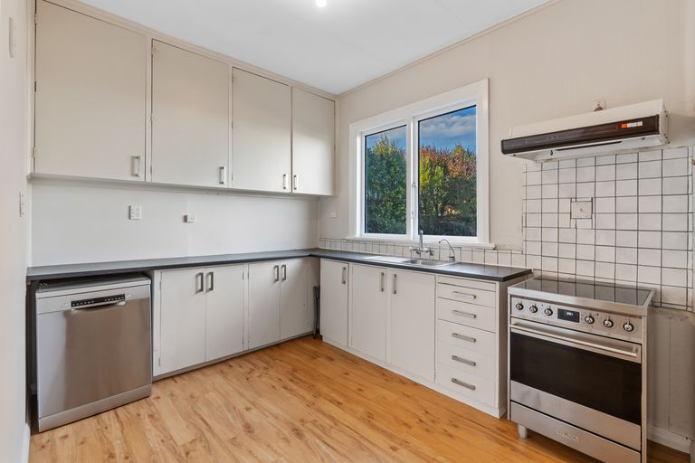Photo of property in 41 Glenpark Avenue, Mornington, Dunedin, 9011