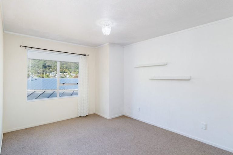 Photo of property in 1/30 Stokes Valley Road, Stokes Valley, Lower Hutt, 5019
